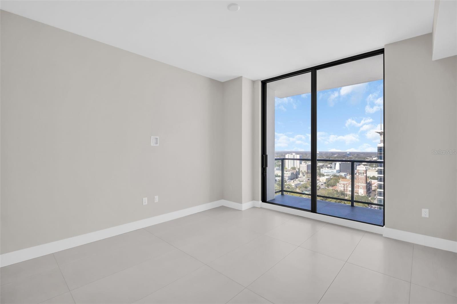 275 1ST AVE S #2001 — photo 23