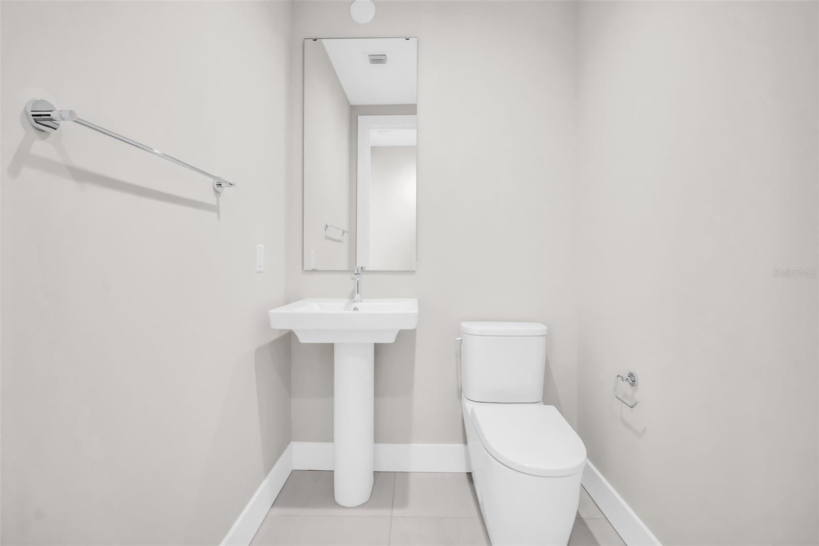 275 1ST AVE S #2001 — photo 48