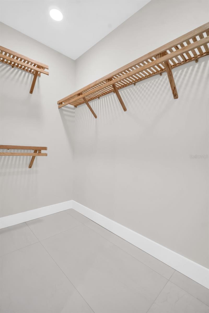 275 1ST AVE S #2001 — photo 33