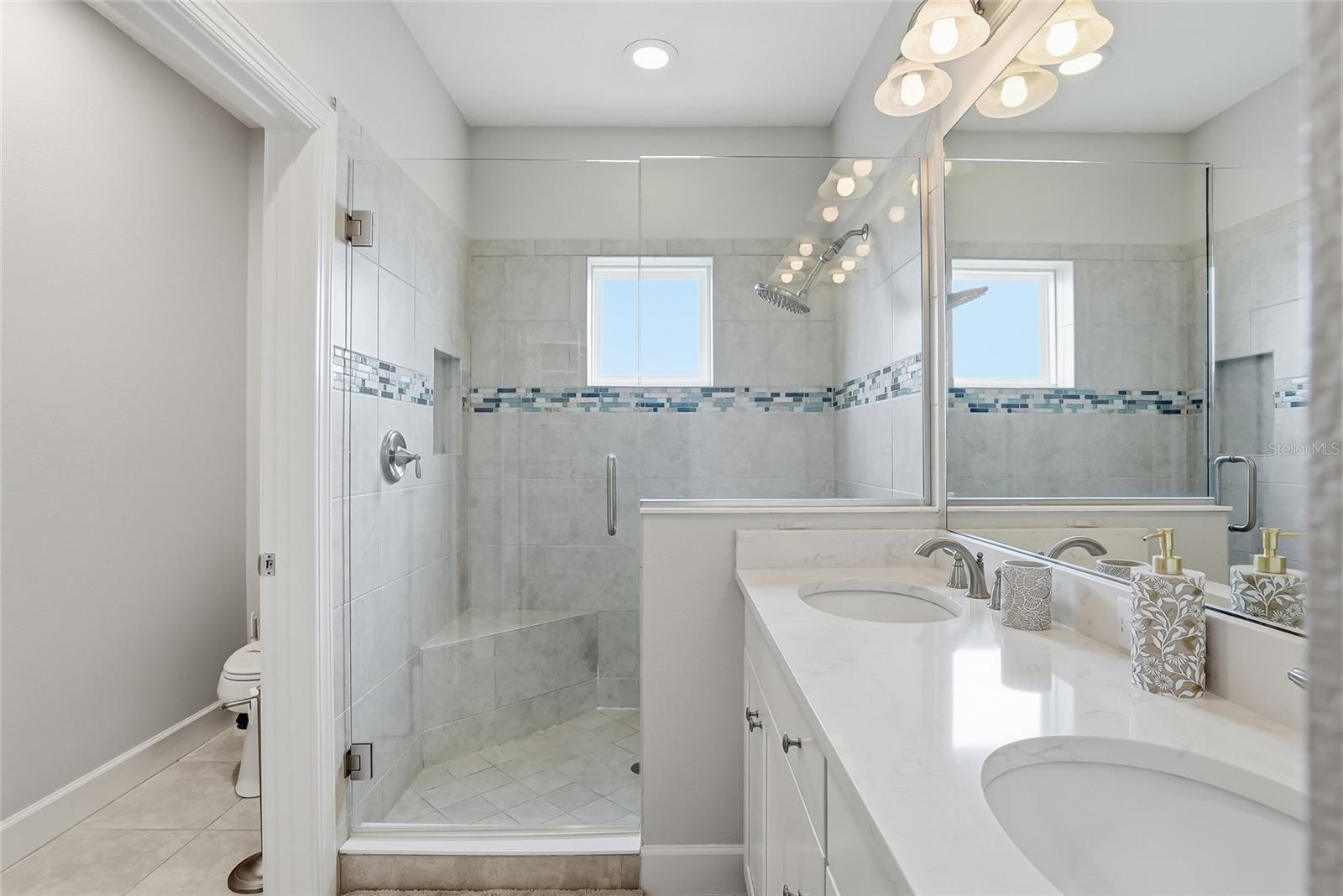 3162 MOORINGS DR — photo 31