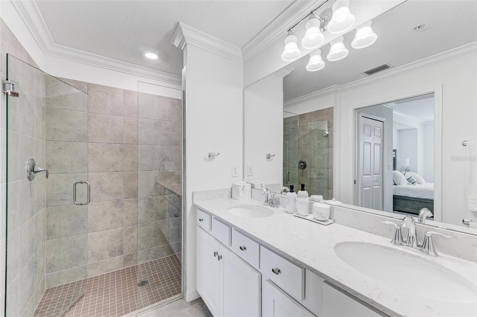 5685 PALMER CIR #105 — photo 29