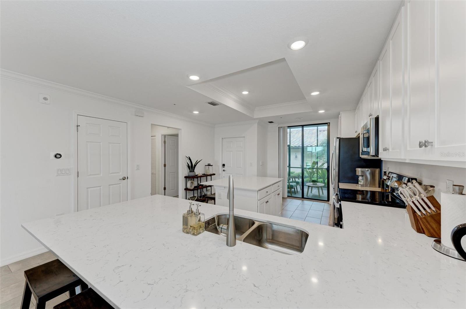 5685 PALMER CIR #105 — photo 11