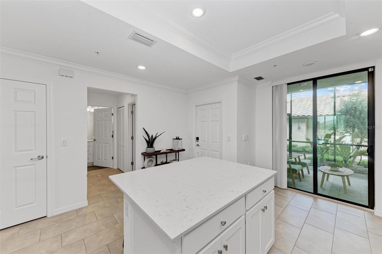 5685 PALMER CIR #105 — photo 13