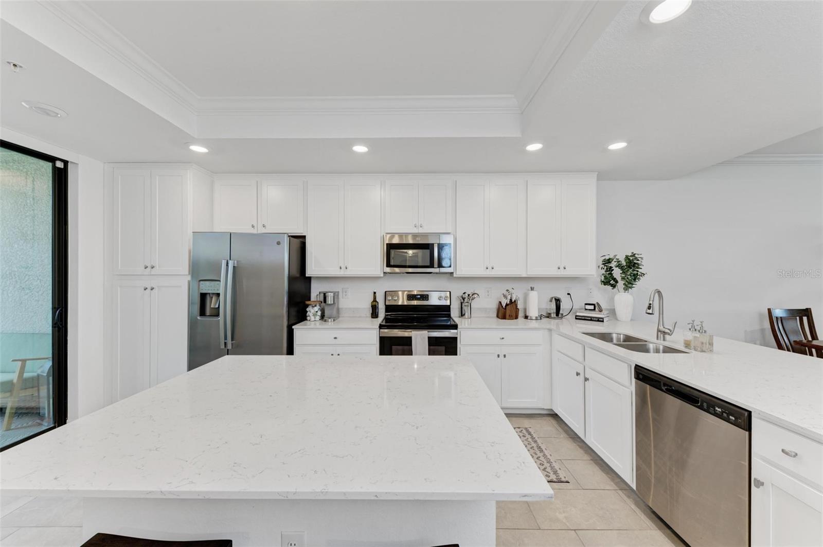 5685 PALMER CIR #105 — photo 8