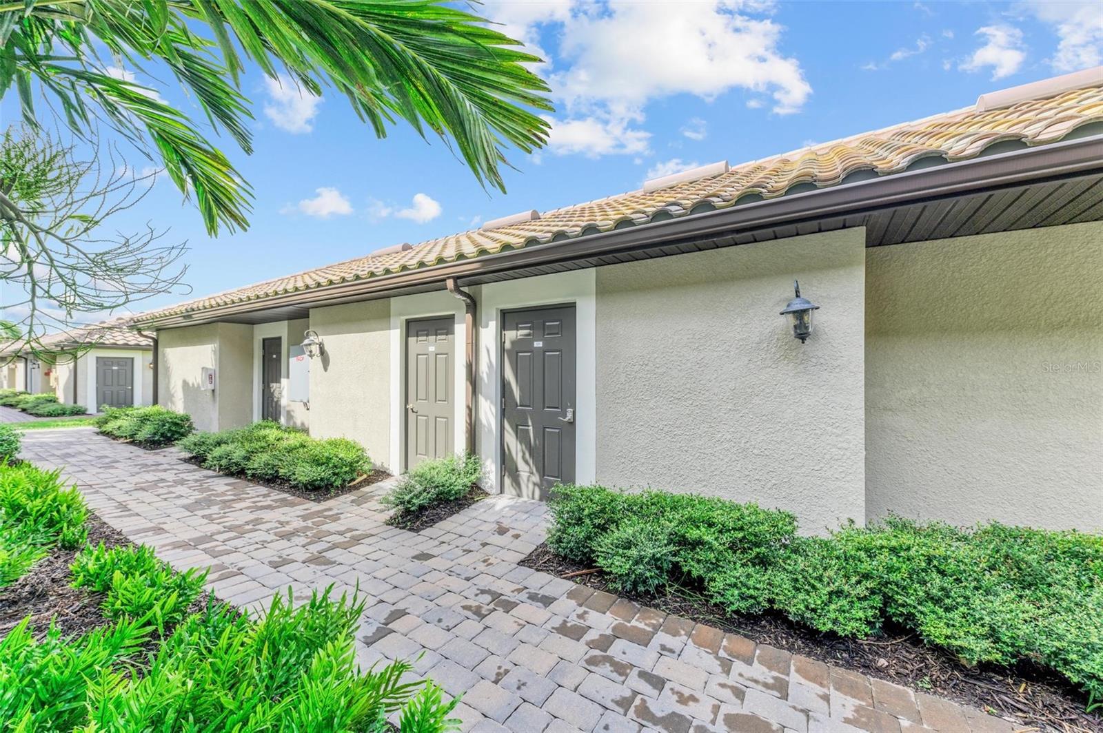 5685 PALMER CIR #105 — photo 41