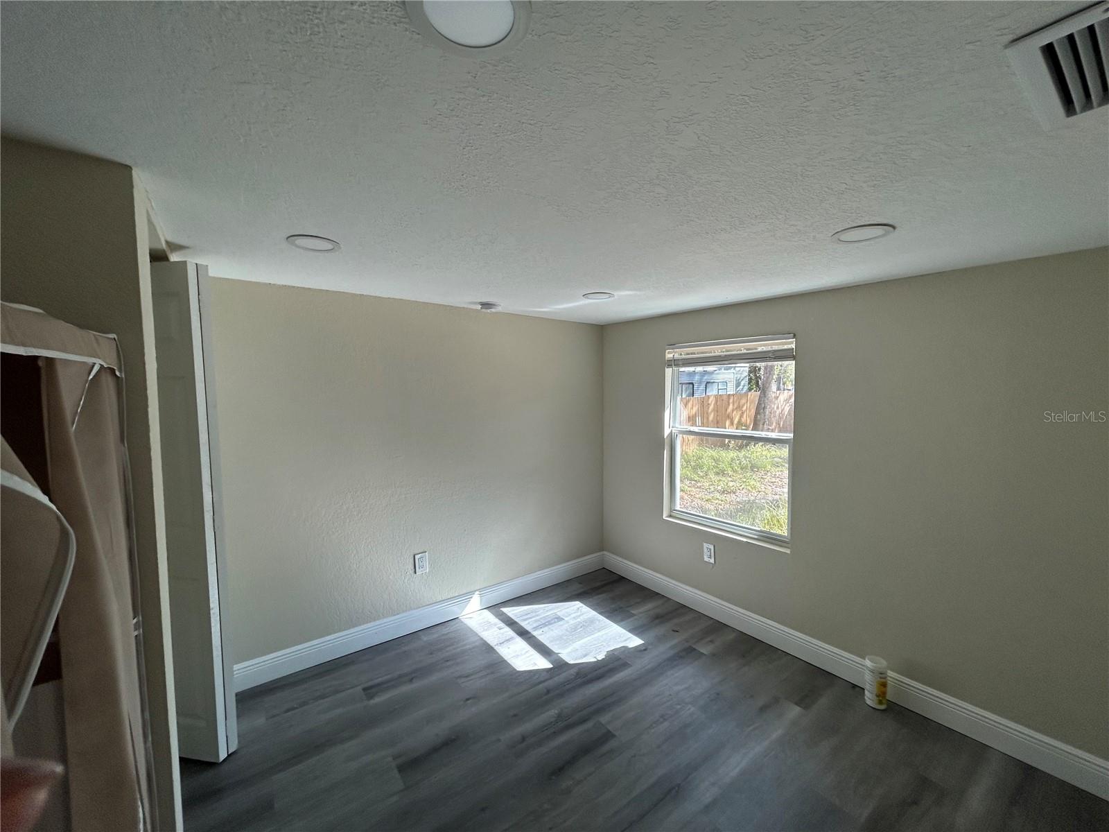 2119 E ELLICOTT — photo 14