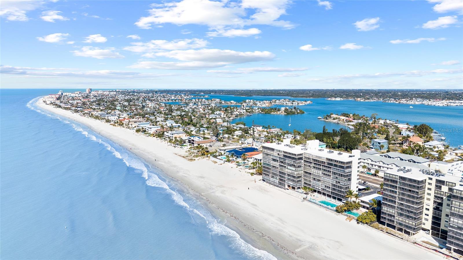 15462 GULF BLVD #601 — photo 37