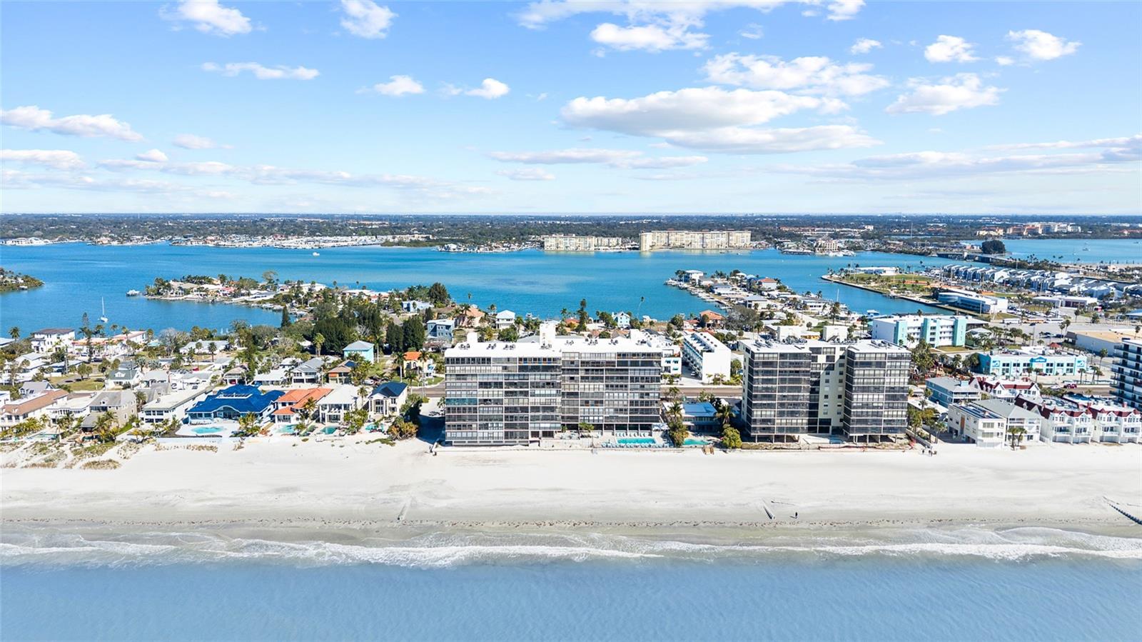 15462 GULF BLVD #601 — photo 39