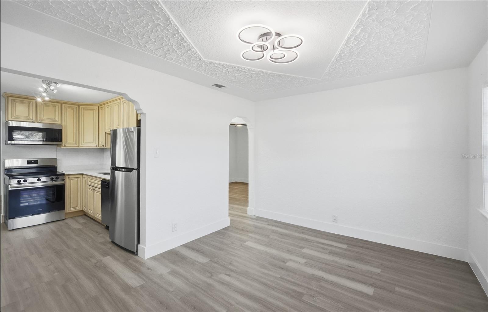 10001 N 20TH ST — photo 3