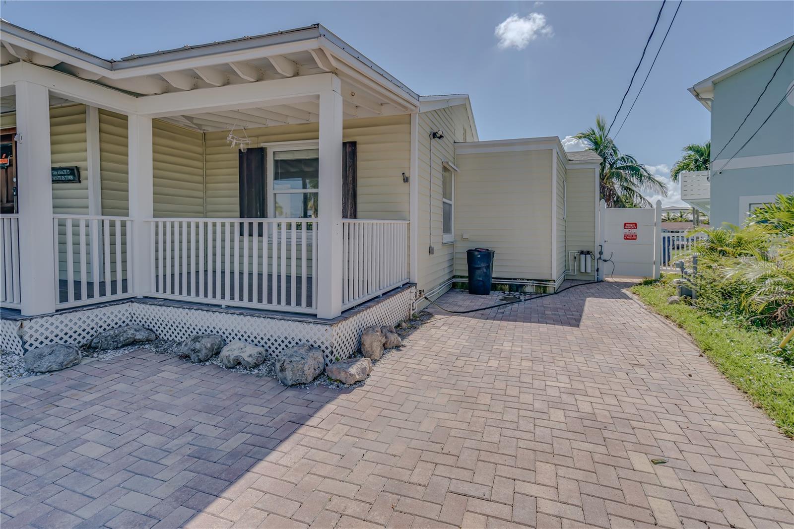 16029 REDINGTON DR — photo 50