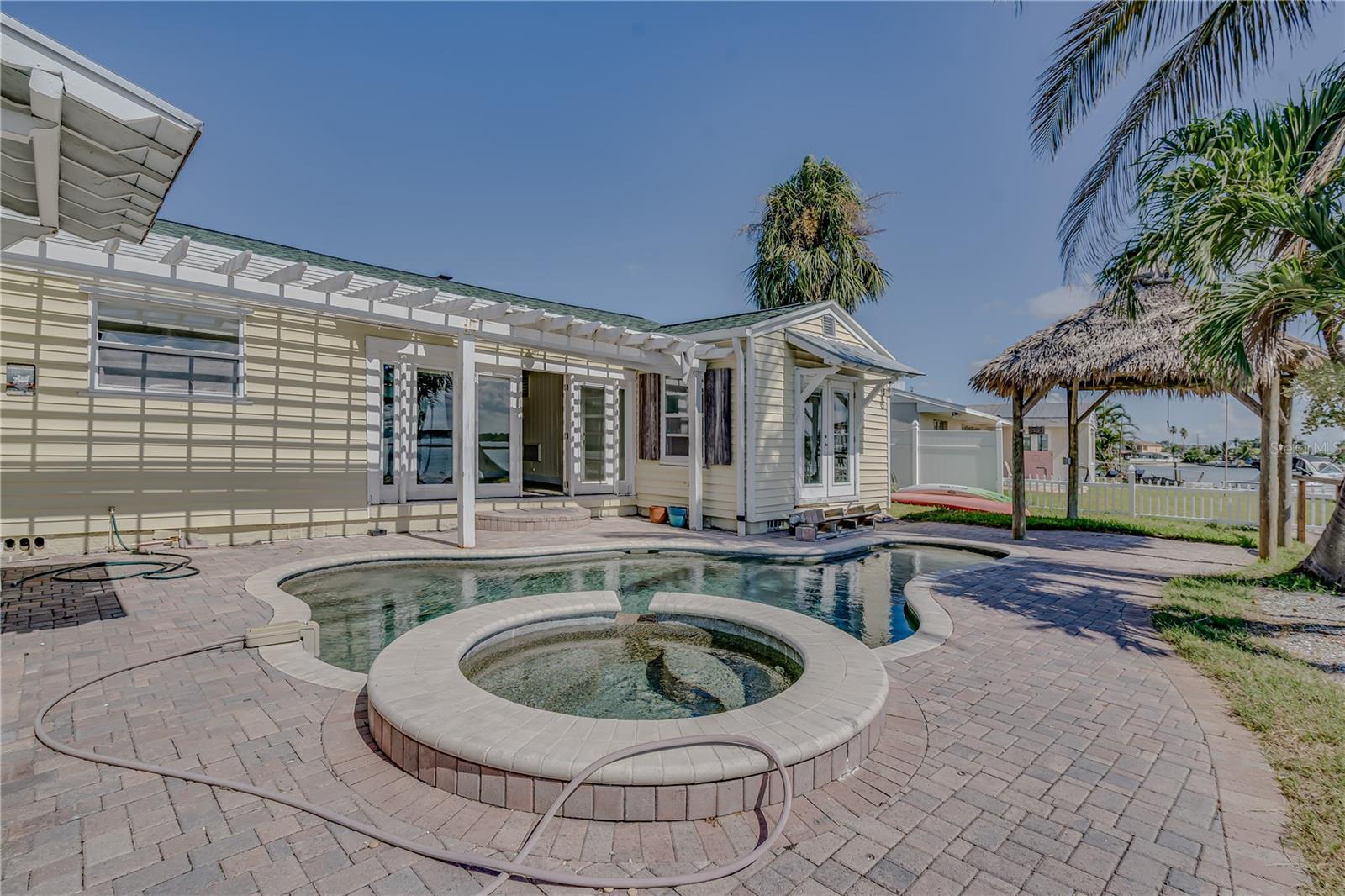 16029 REDINGTON DR — photo 43