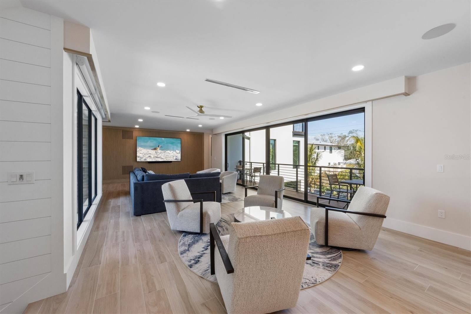 540 S POLK DR — photo 47
