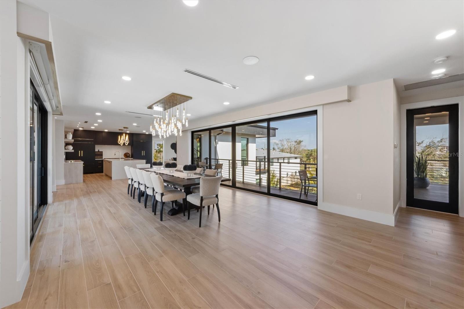 540 S POLK DR — photo 29