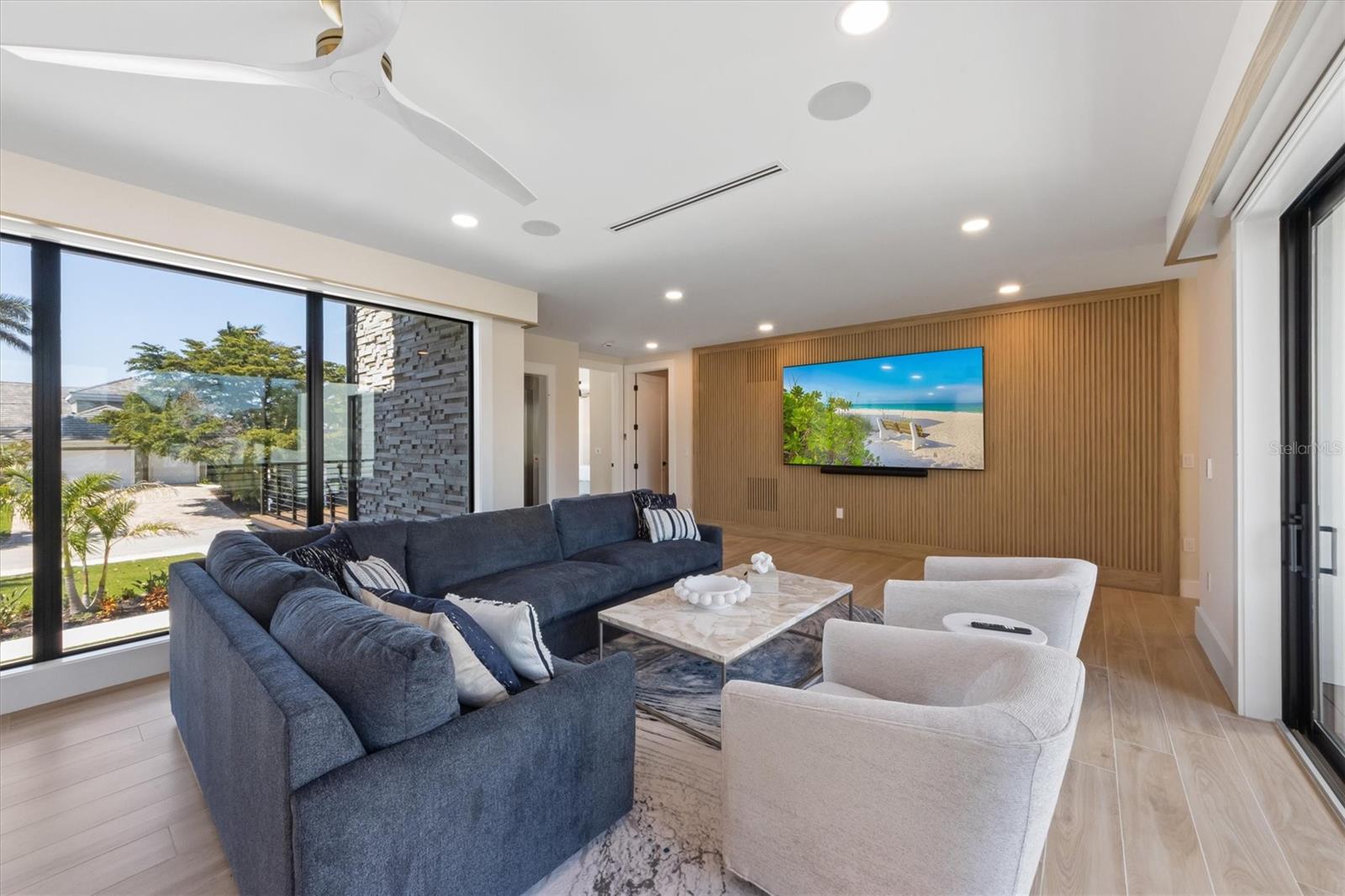540 S POLK DR — photo 46