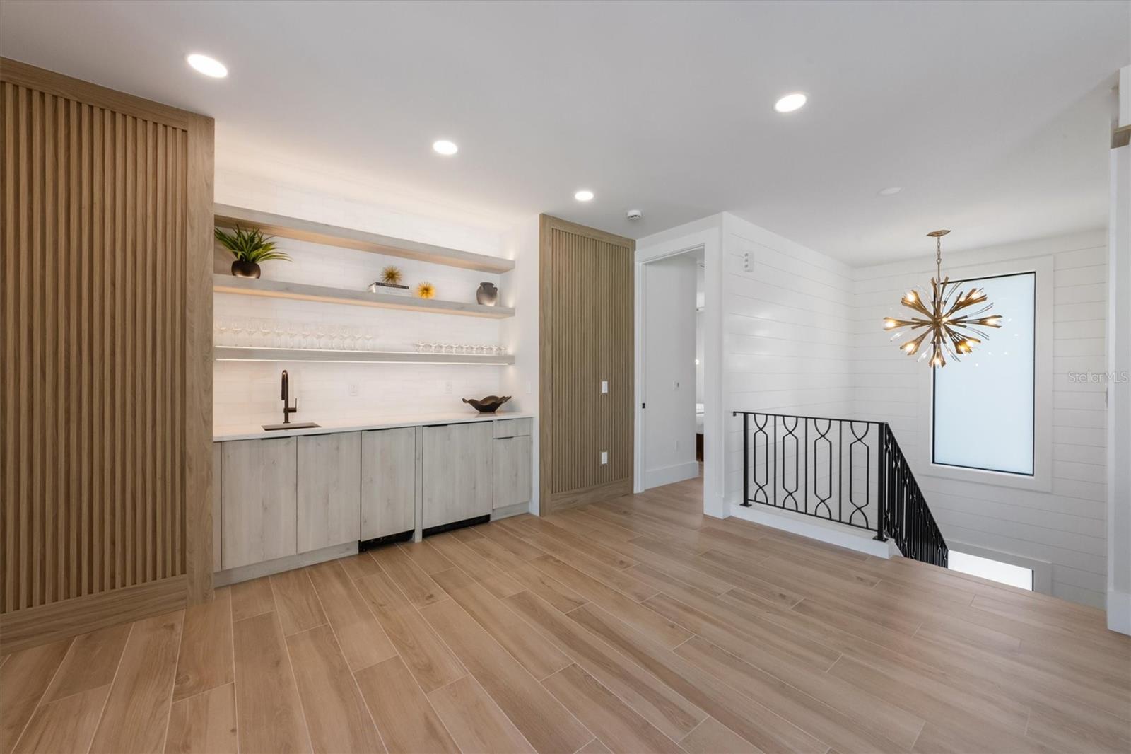 540 S POLK DR — photo 35