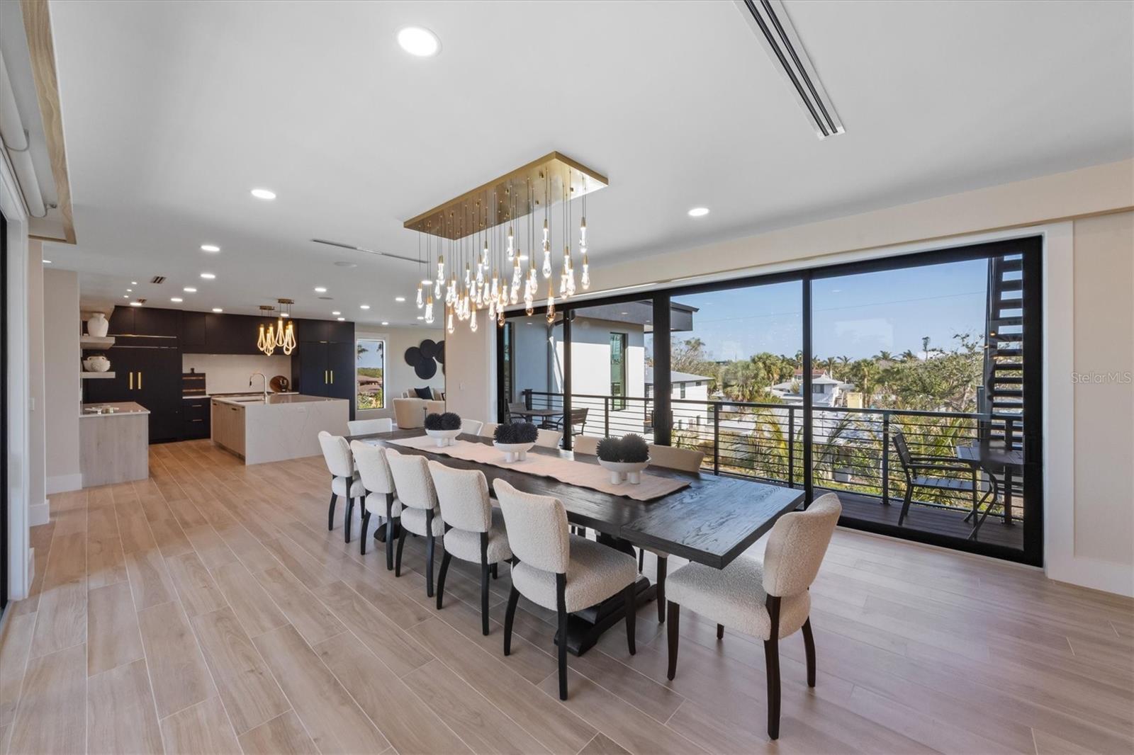 540 S POLK DR — photo 33