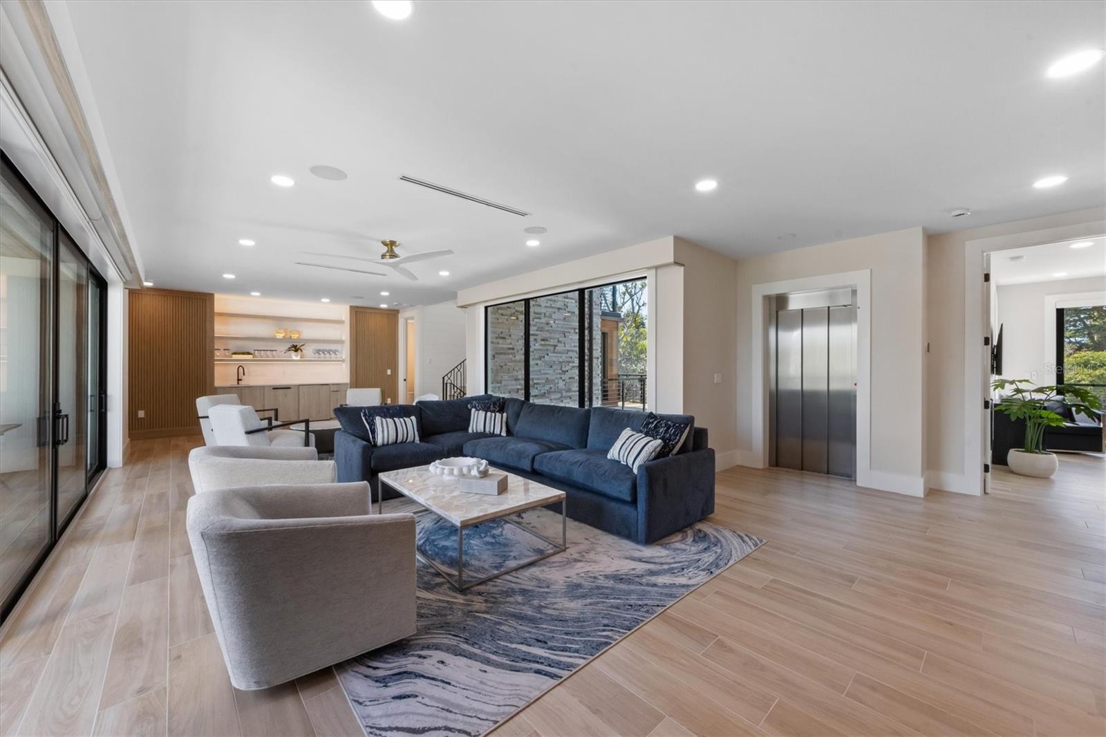 540 S POLK DR — photo 42