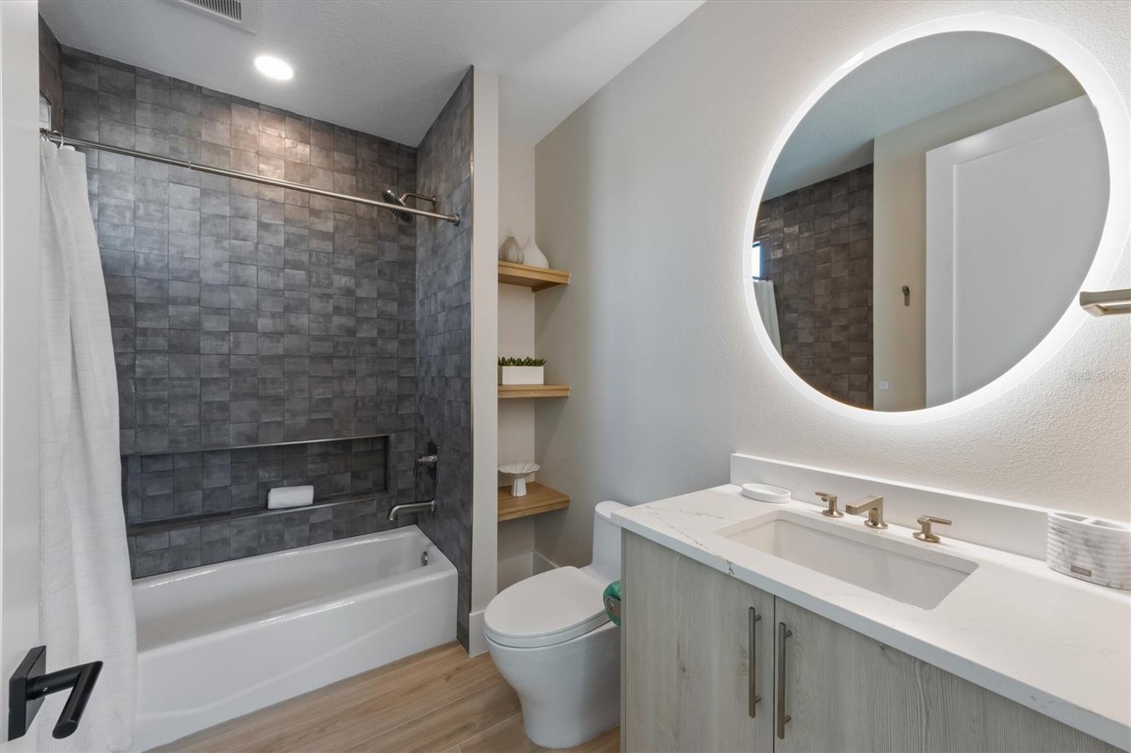 540 S POLK DR — photo 56