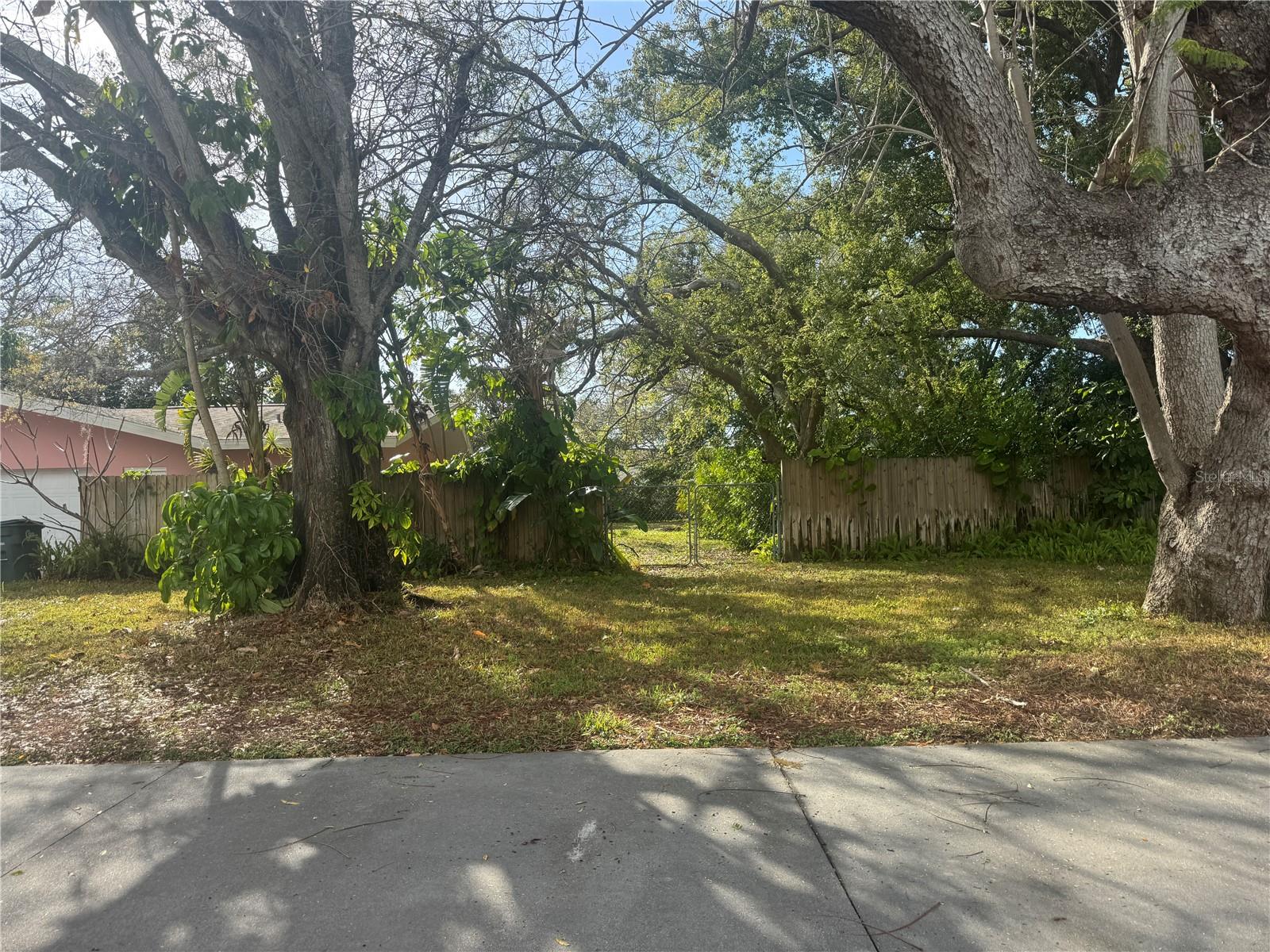 1546 BELLEAIR RD — photo 5