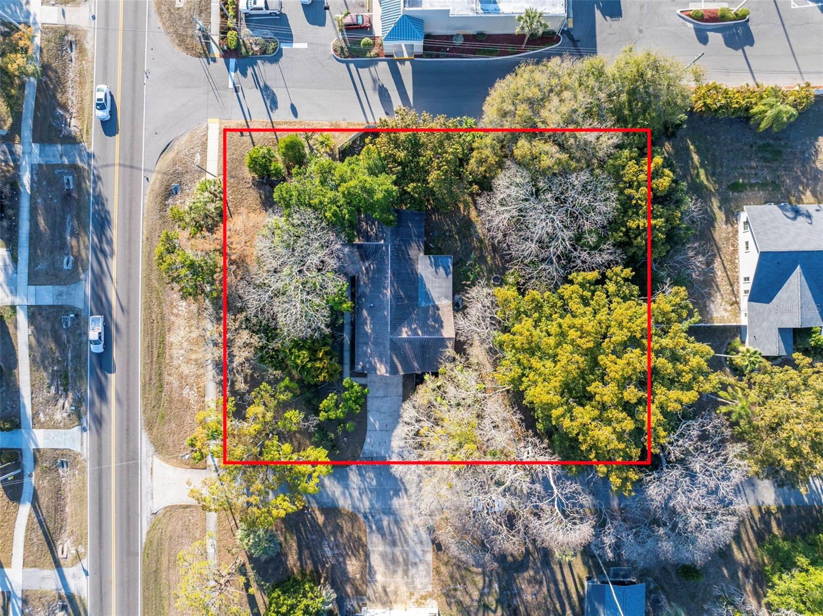 1546 BELLEAIR RD — photo 10