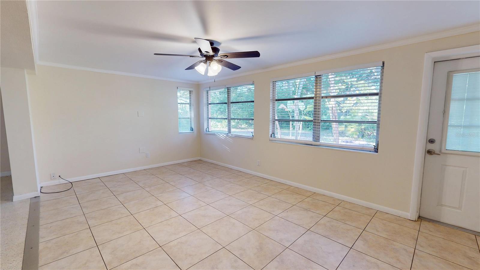 1546 BELLEAIR RD — photo 32