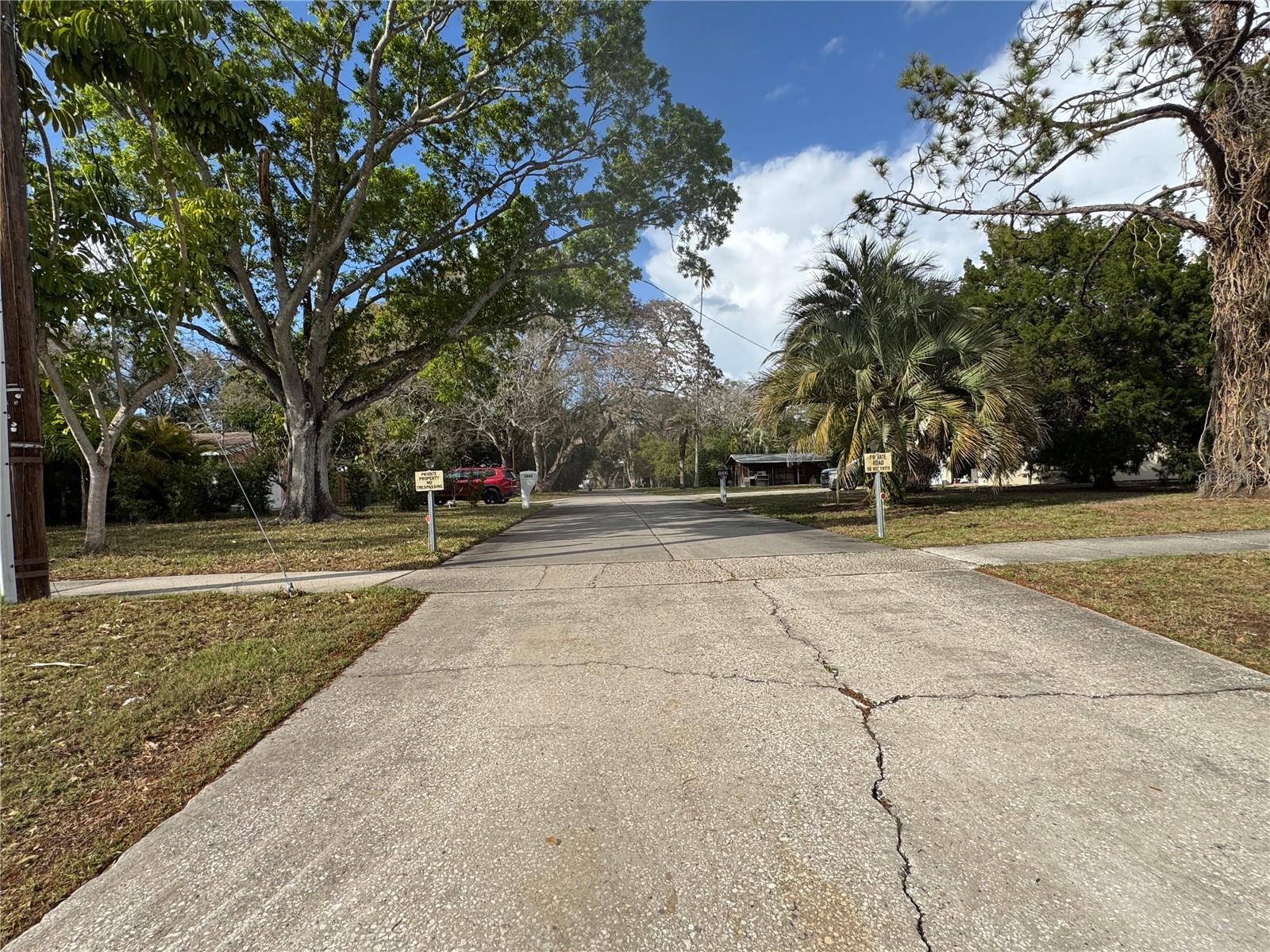 1546 BELLEAIR RD — photo 6