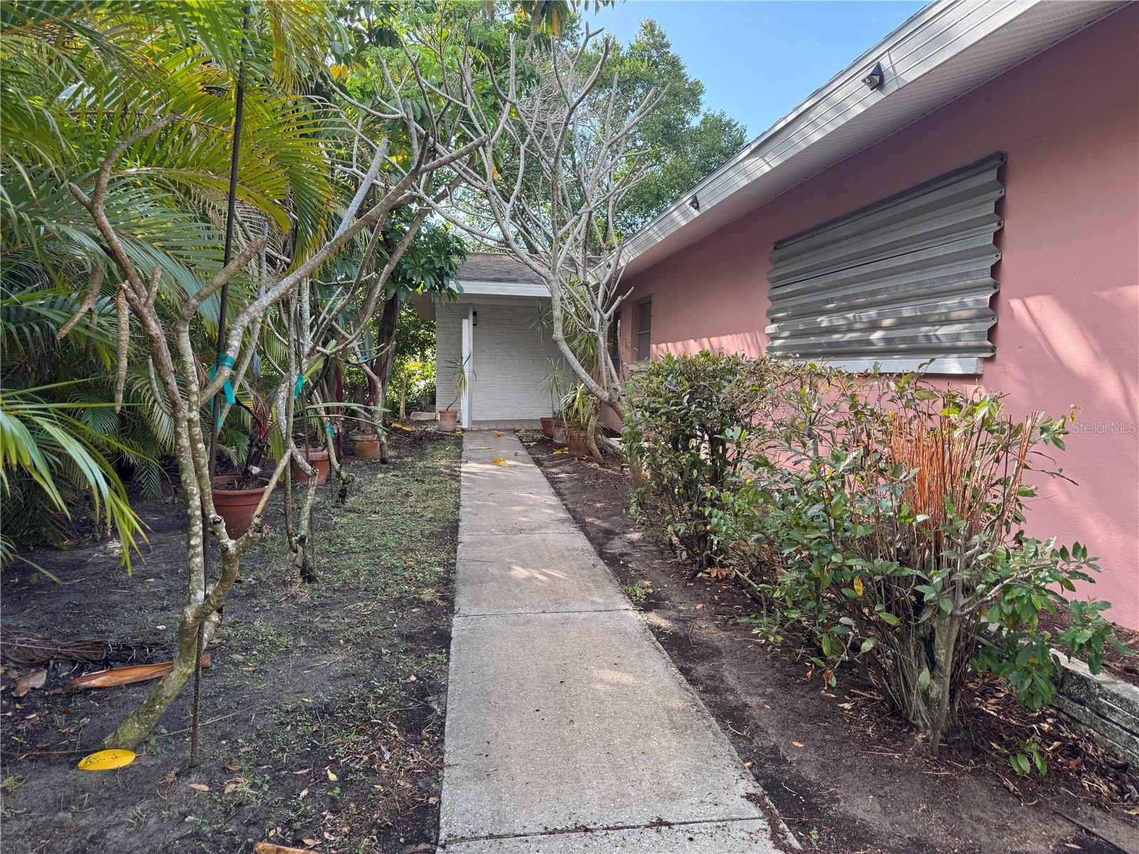1546 BELLEAIR RD — photo 3