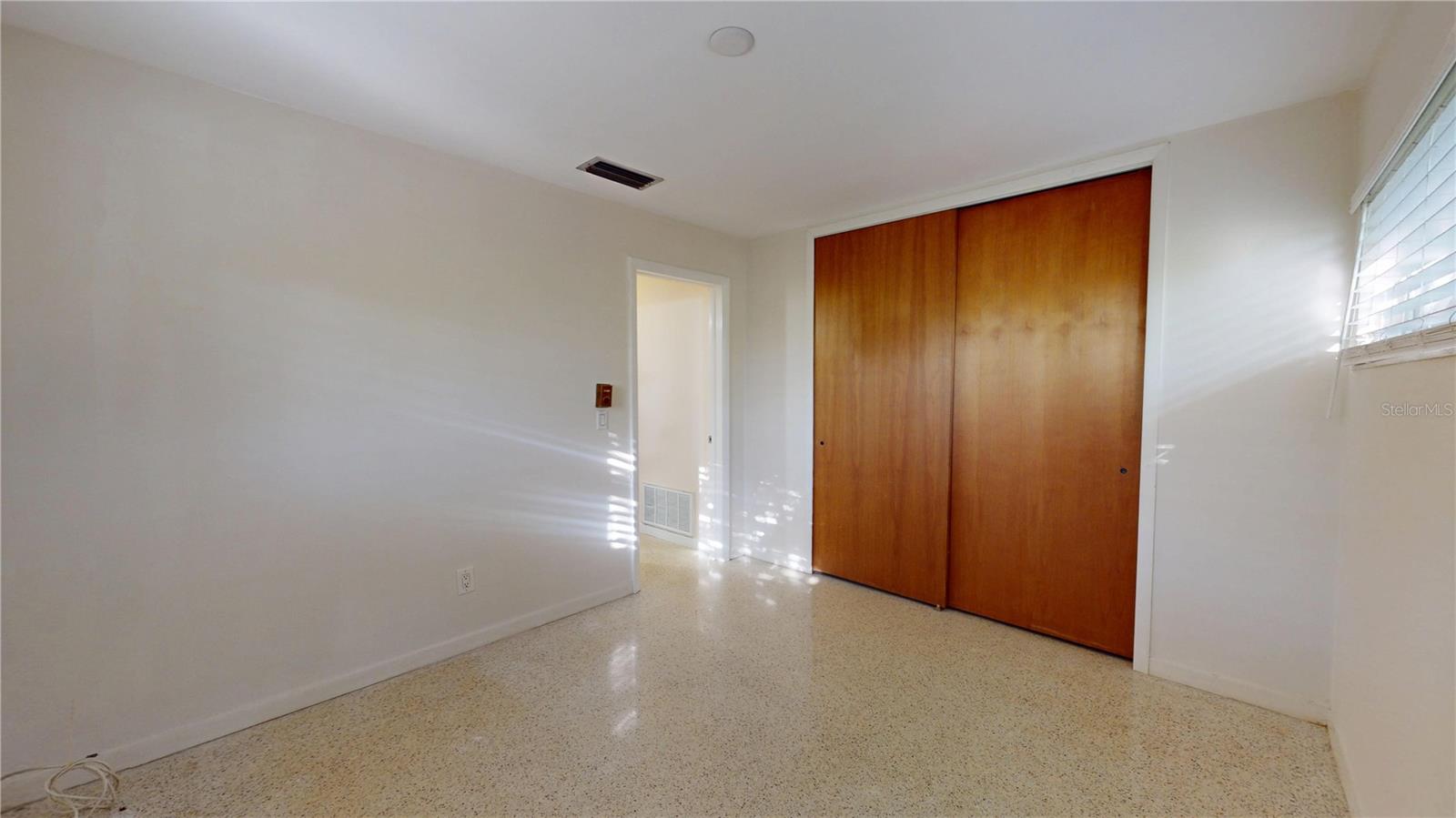 1546 BELLEAIR RD — photo 19