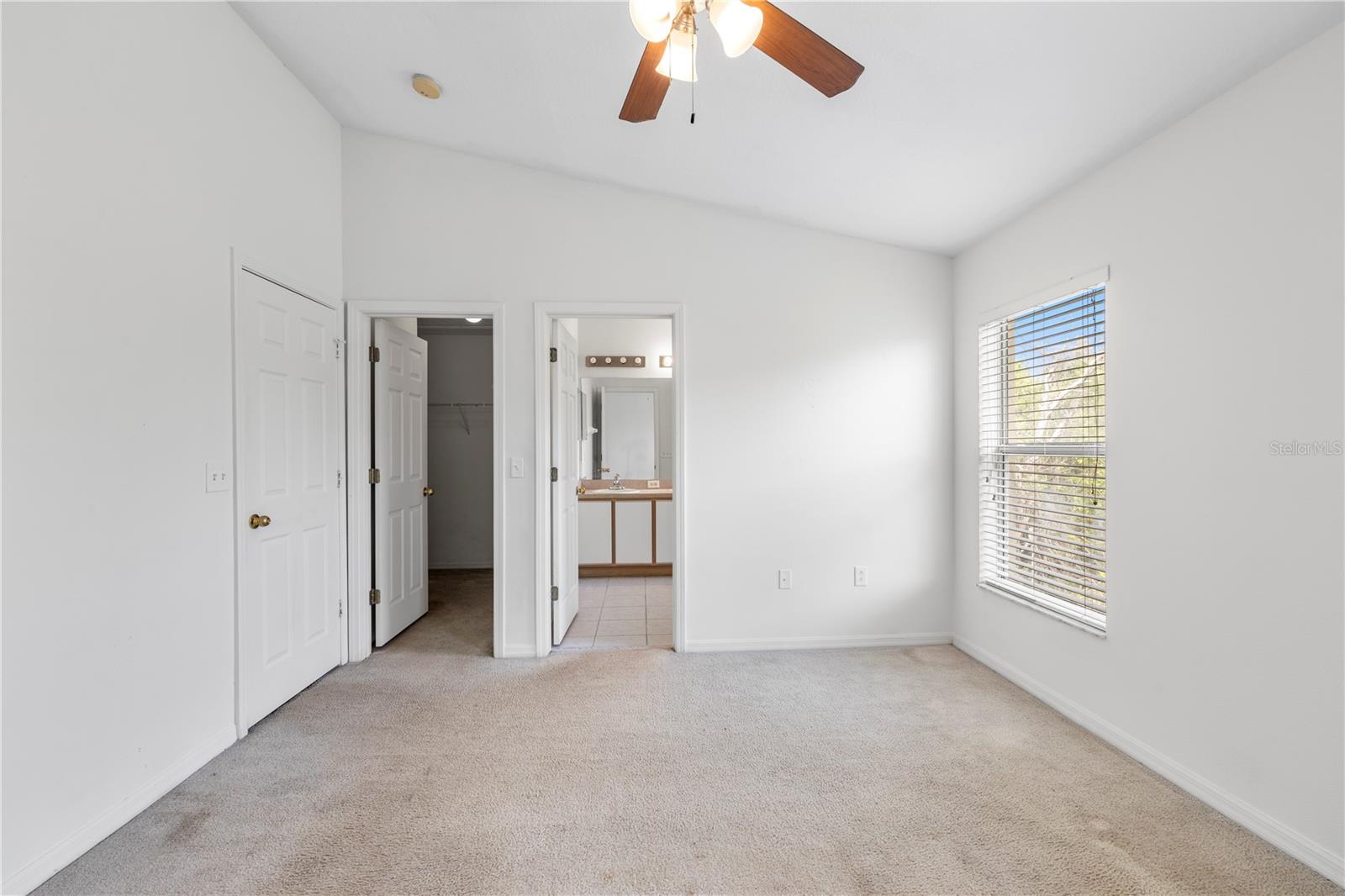 6229 OLIVEDALE DR — photo 25
