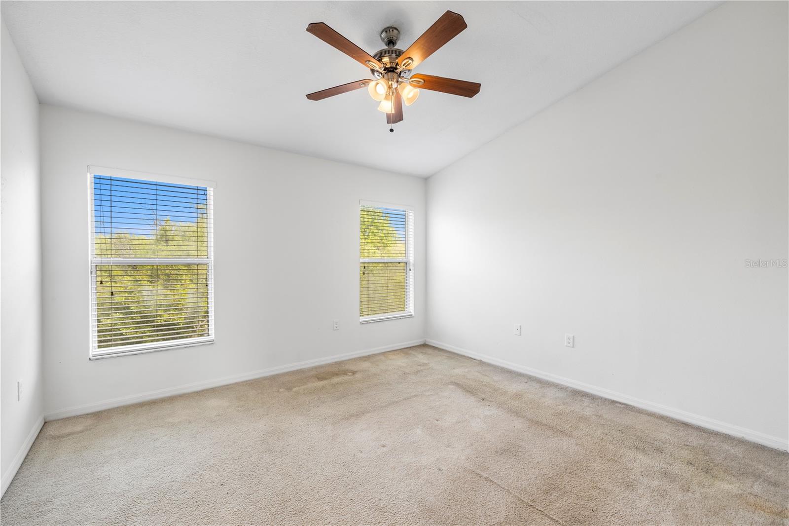 6229 OLIVEDALE DR — photo 26
