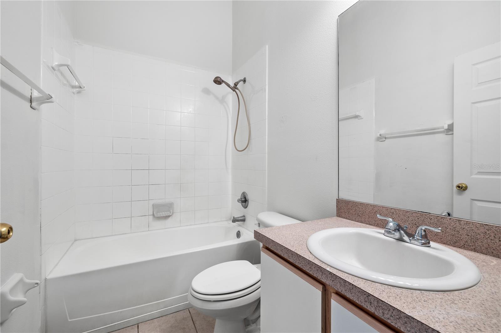 6229 OLIVEDALE DR — photo 23