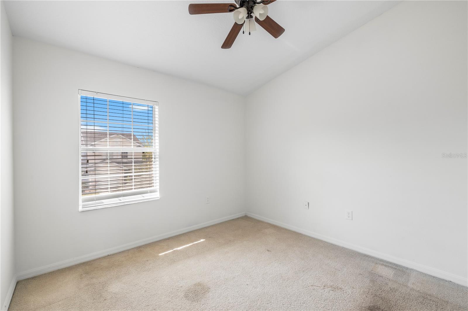 6229 OLIVEDALE DR — photo 31