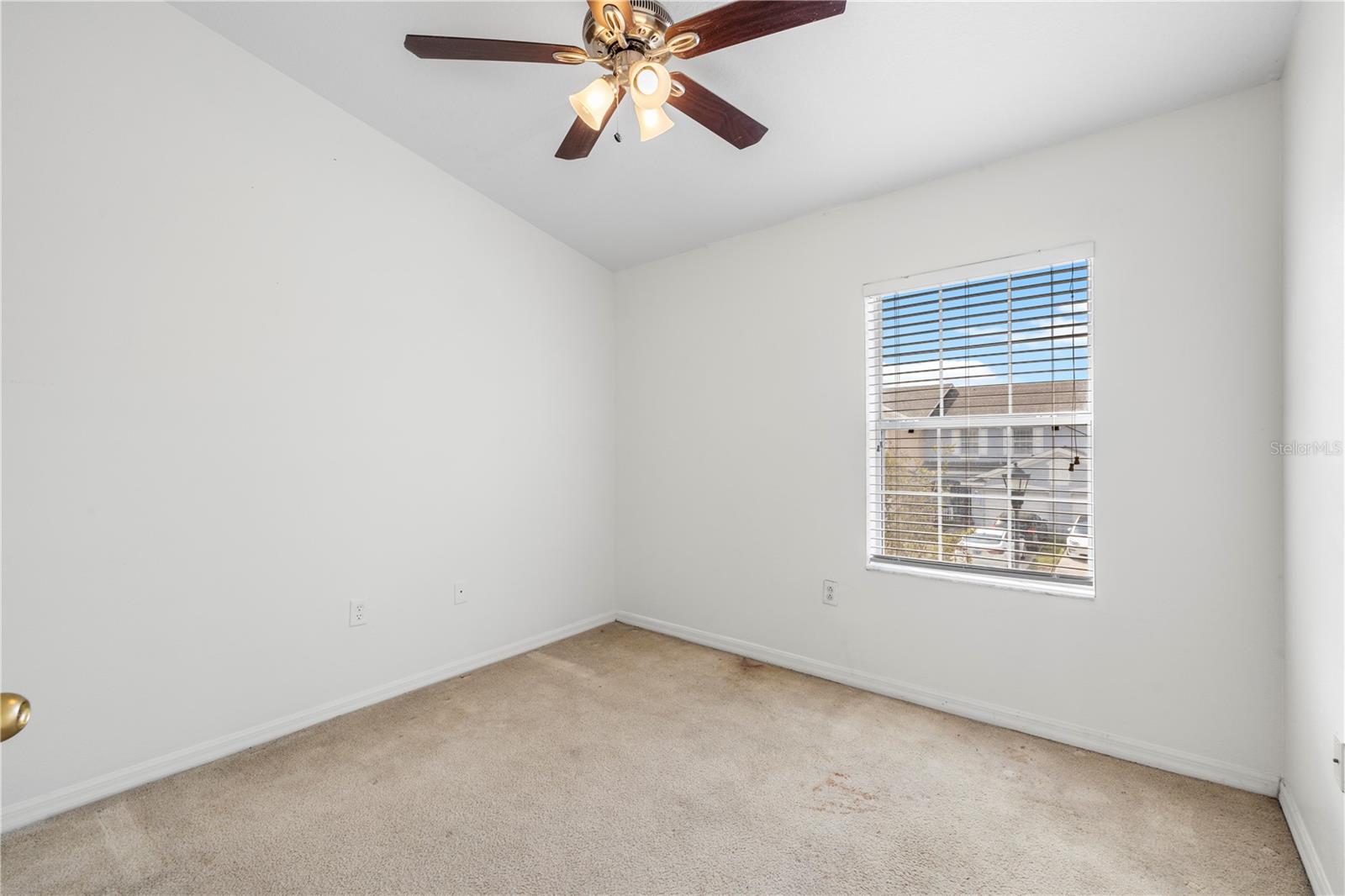 6229 OLIVEDALE DR — photo 33