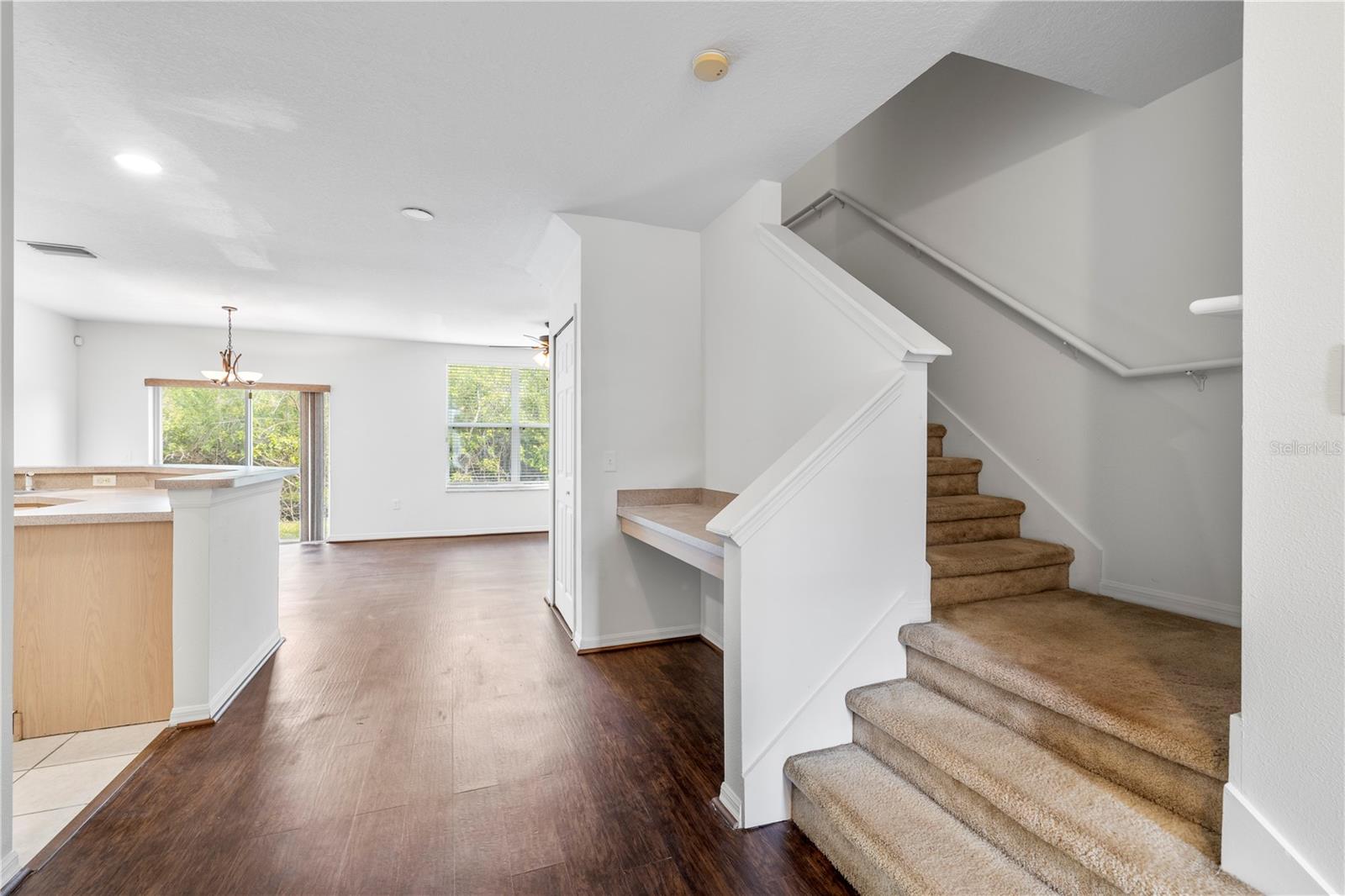 6229 OLIVEDALE DR — photo 8