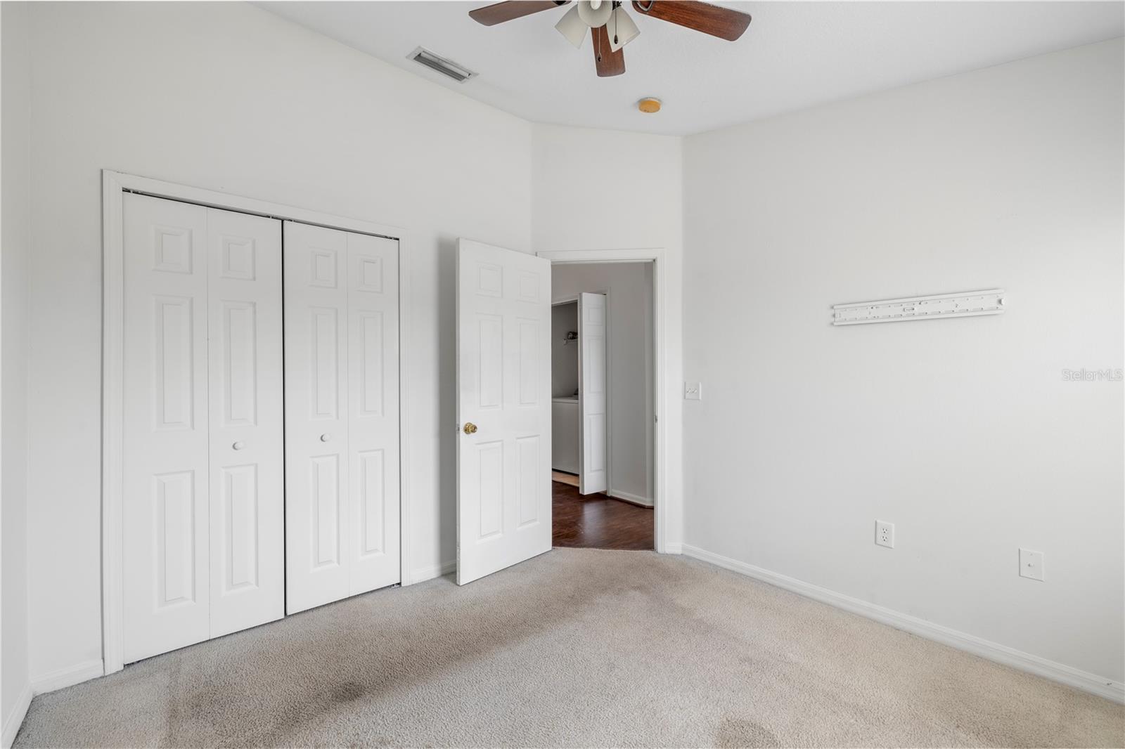 6229 OLIVEDALE DR — photo 32