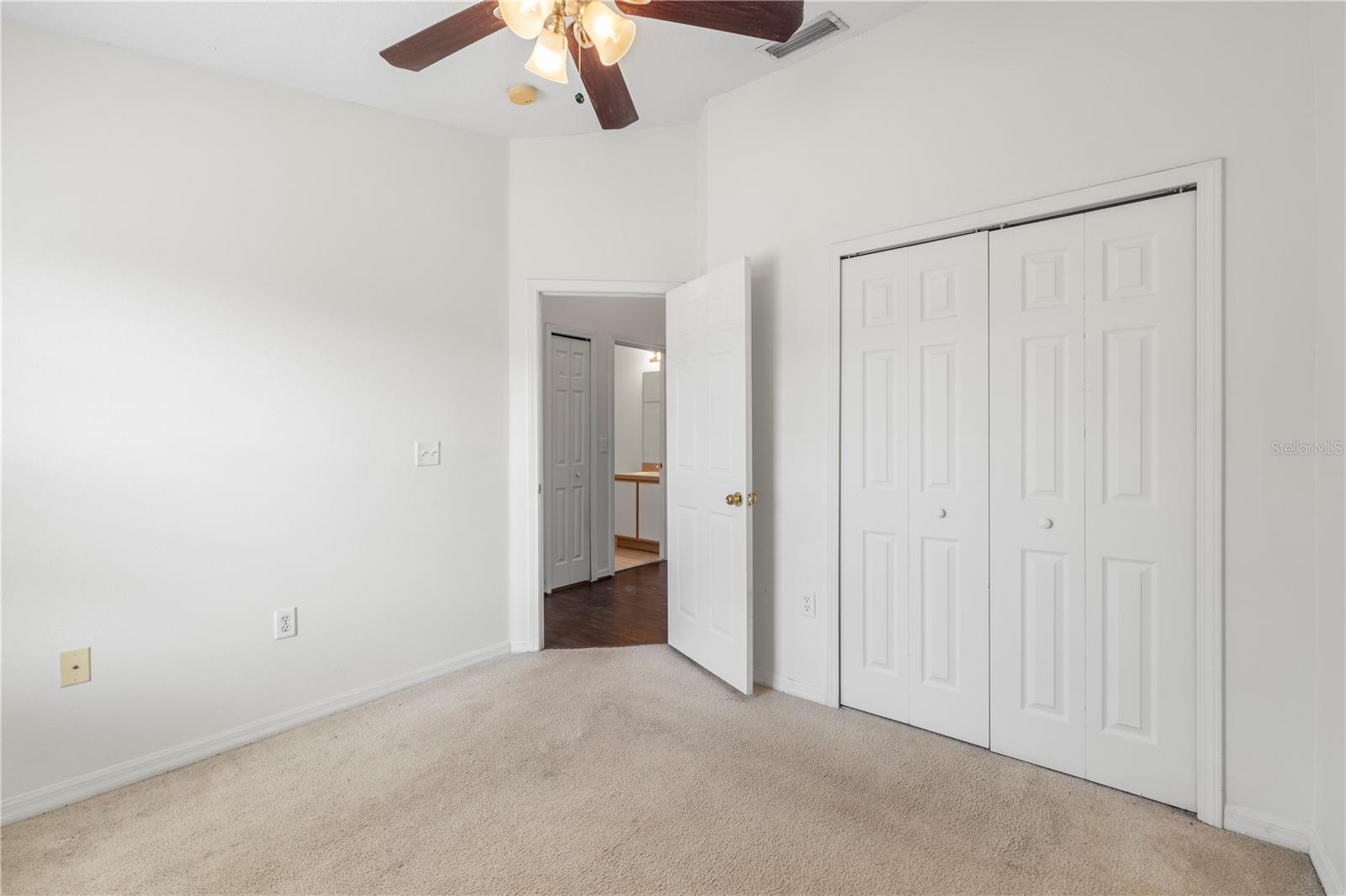 6229 OLIVEDALE DR — photo 34
