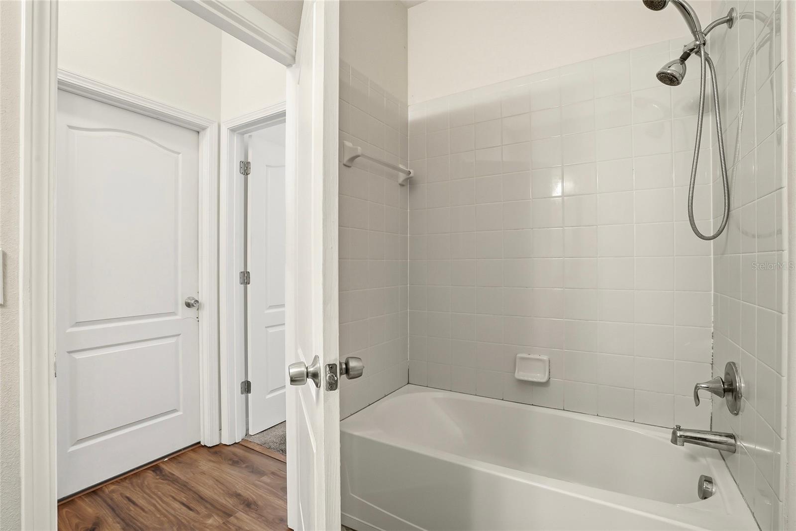 2444 DAKOTA ROCK DR — photo 27