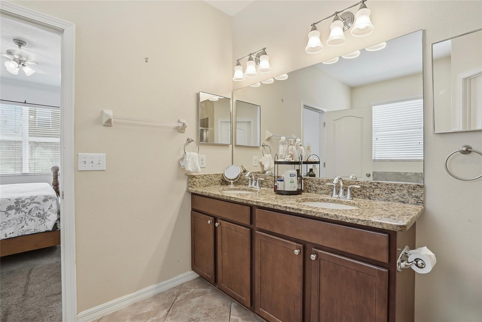 2444 DAKOTA ROCK DR — photo 20