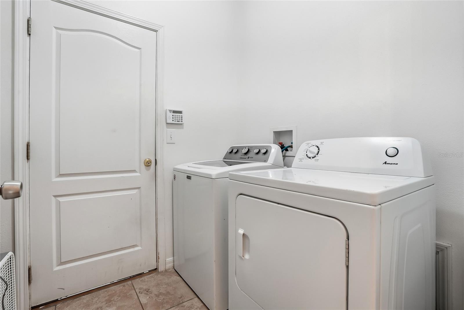 2444 DAKOTA ROCK DR — photo 30