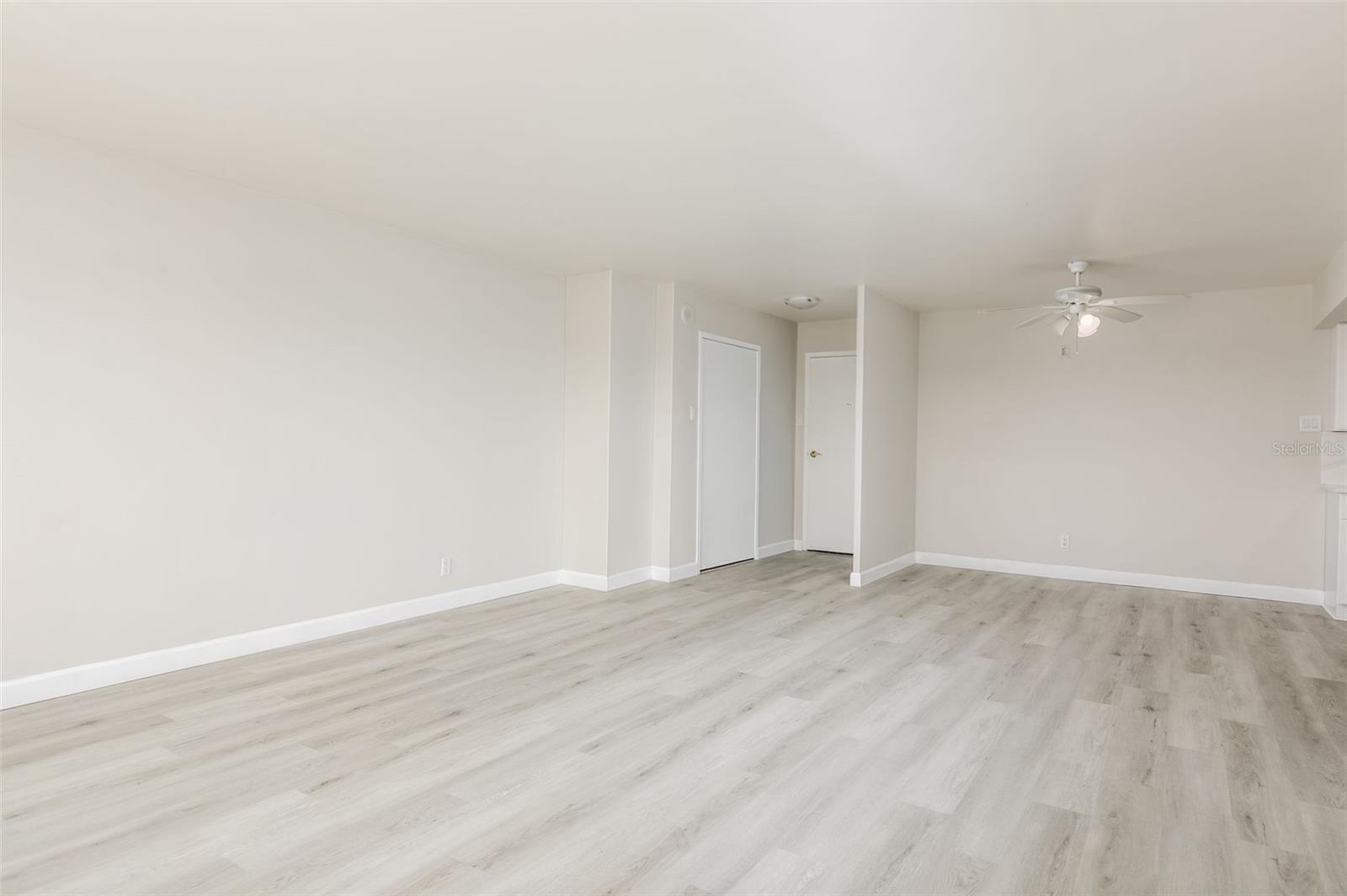 10355 PARADISE BLVD #213 — photo 17