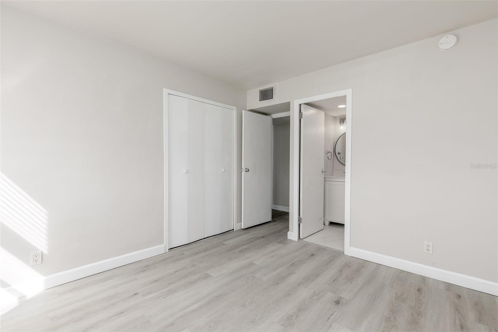 10355 PARADISE BLVD #213 — photo 28