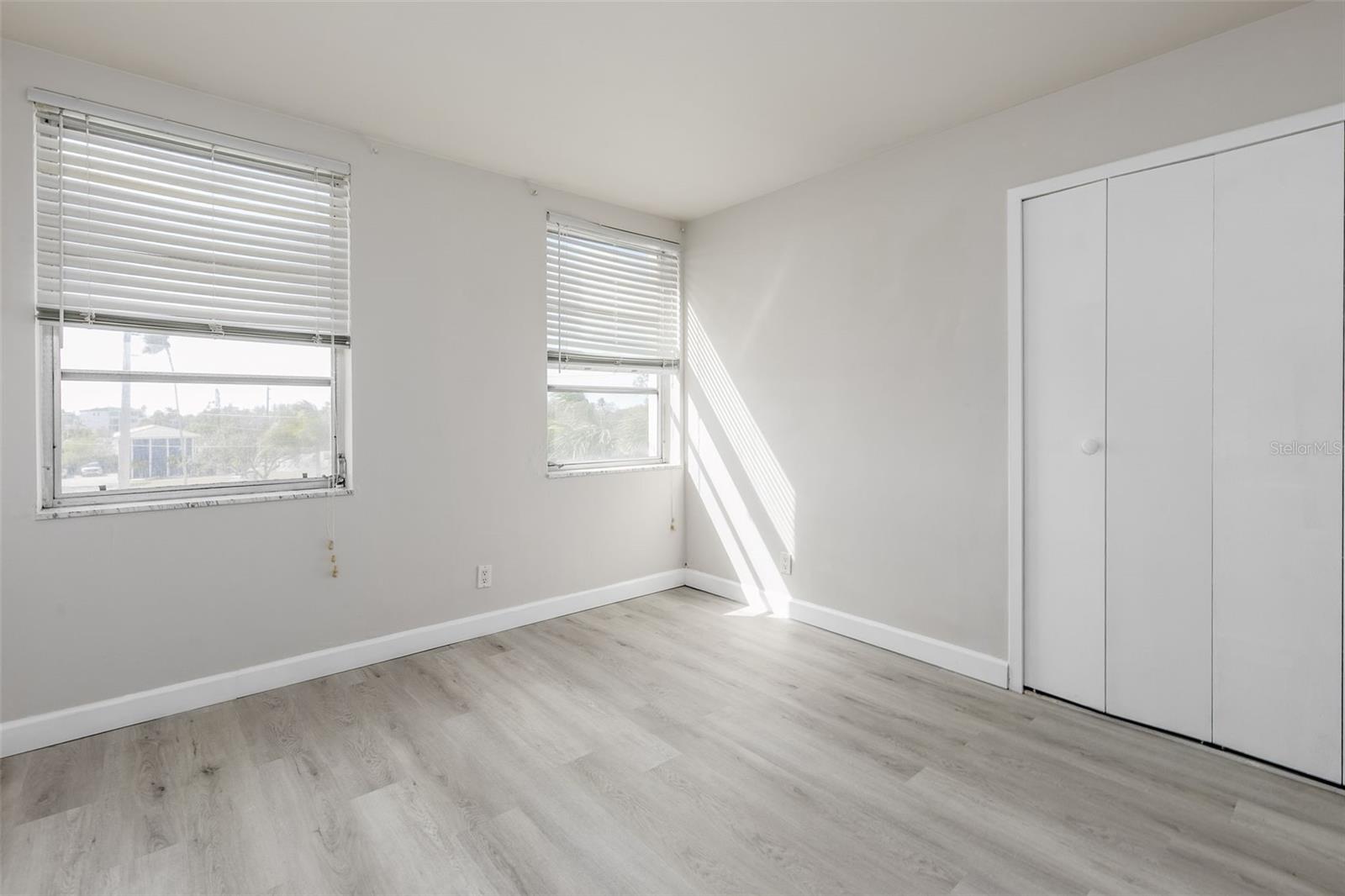 10355 PARADISE BLVD #213 — photo 27