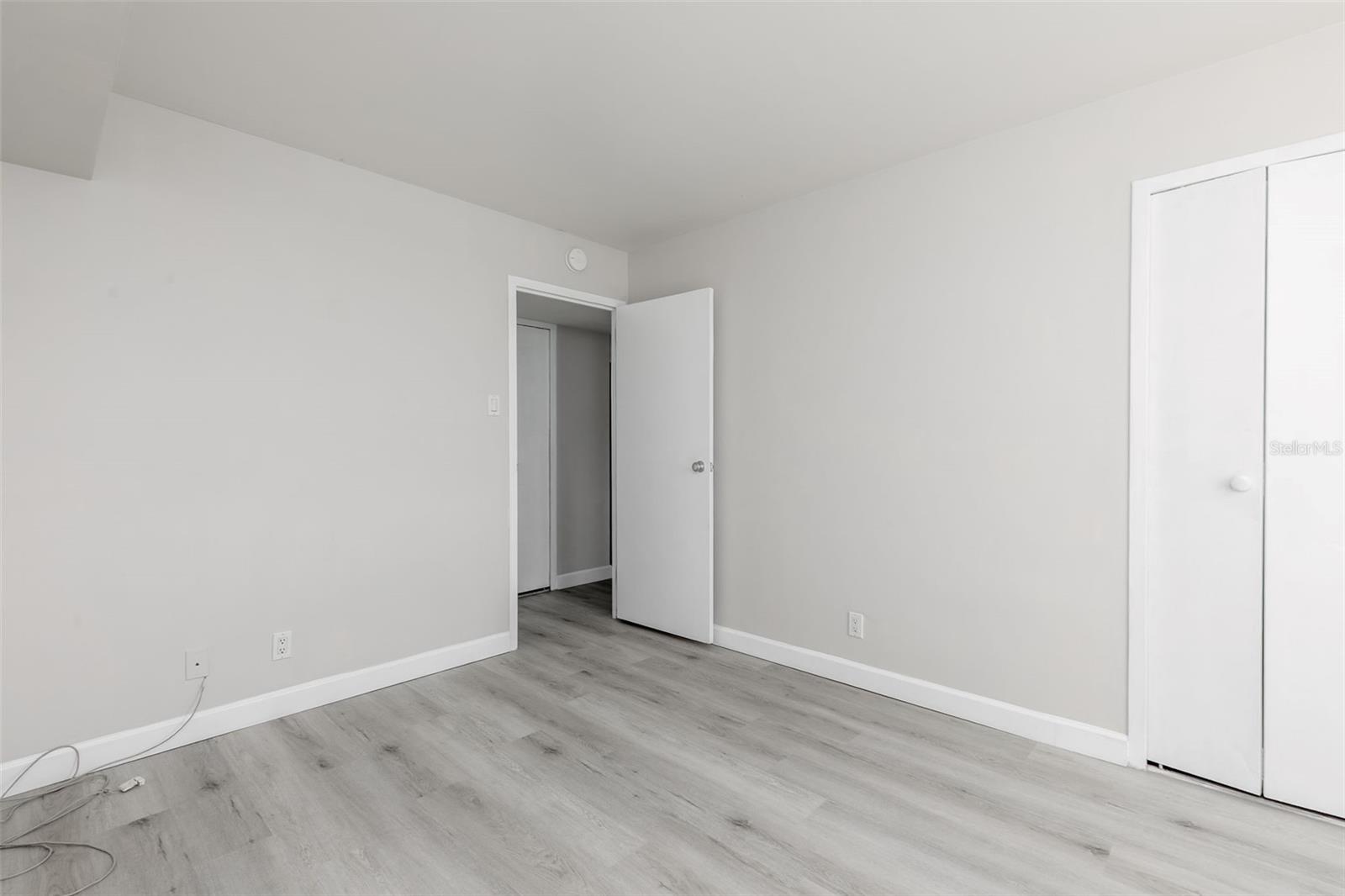 10355 PARADISE BLVD #213 — photo 33