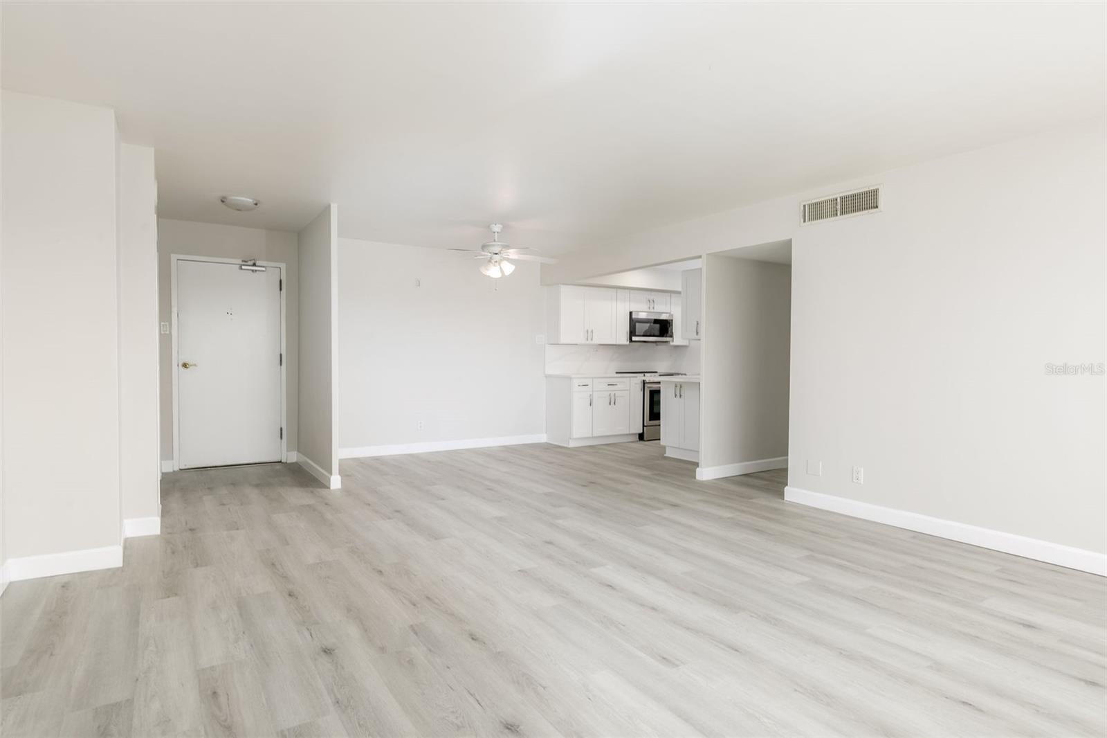 10355 PARADISE BLVD #213 — photo 16
