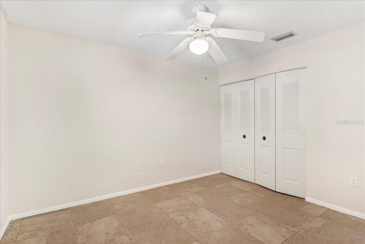 3820 GLEN OAKS MANOR DR — photo 34