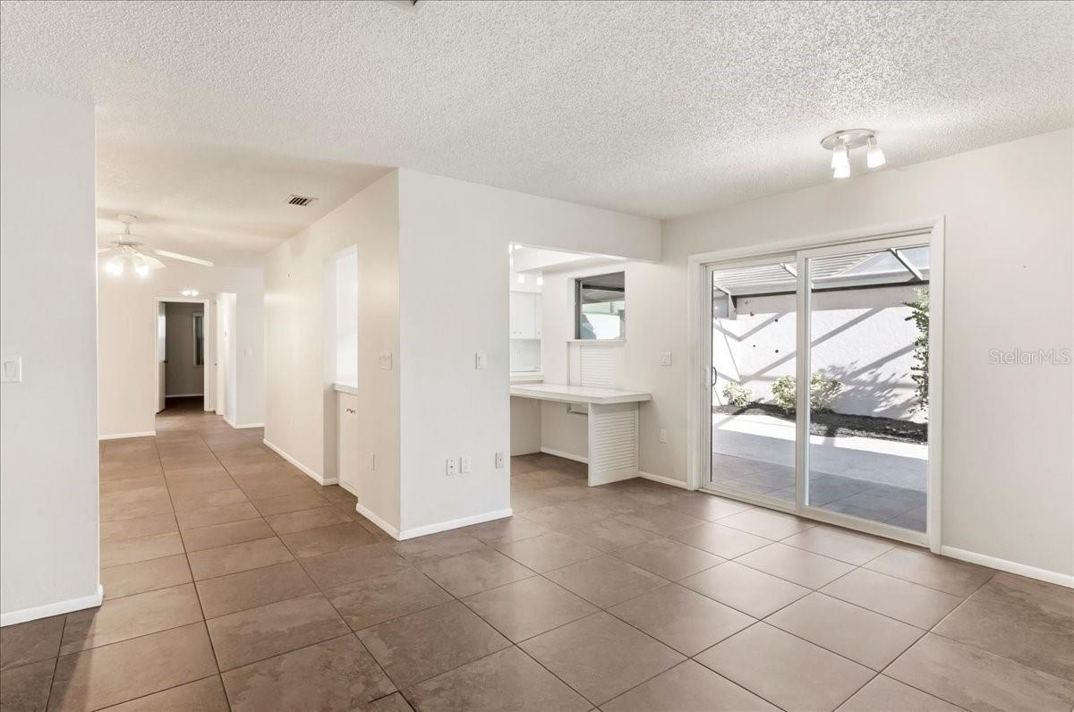 3820 GLEN OAKS MANOR DR — photo 19