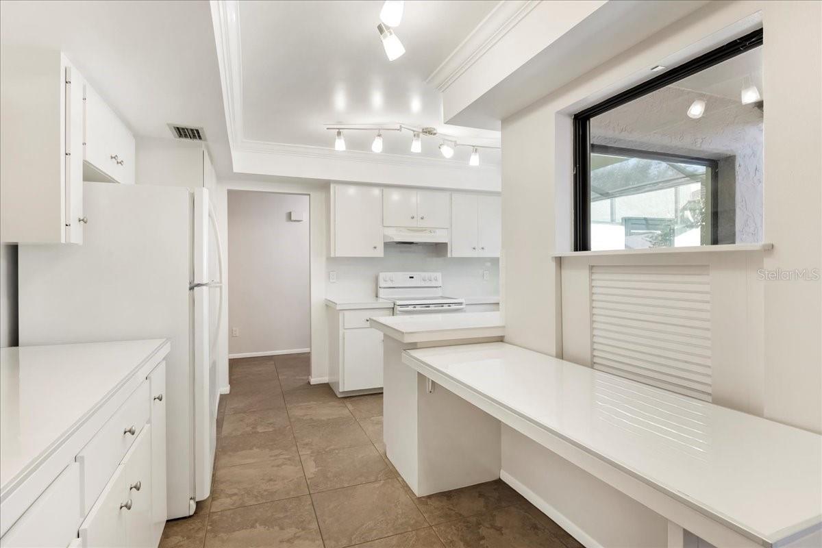 3820 GLEN OAKS MANOR DR — photo 17
