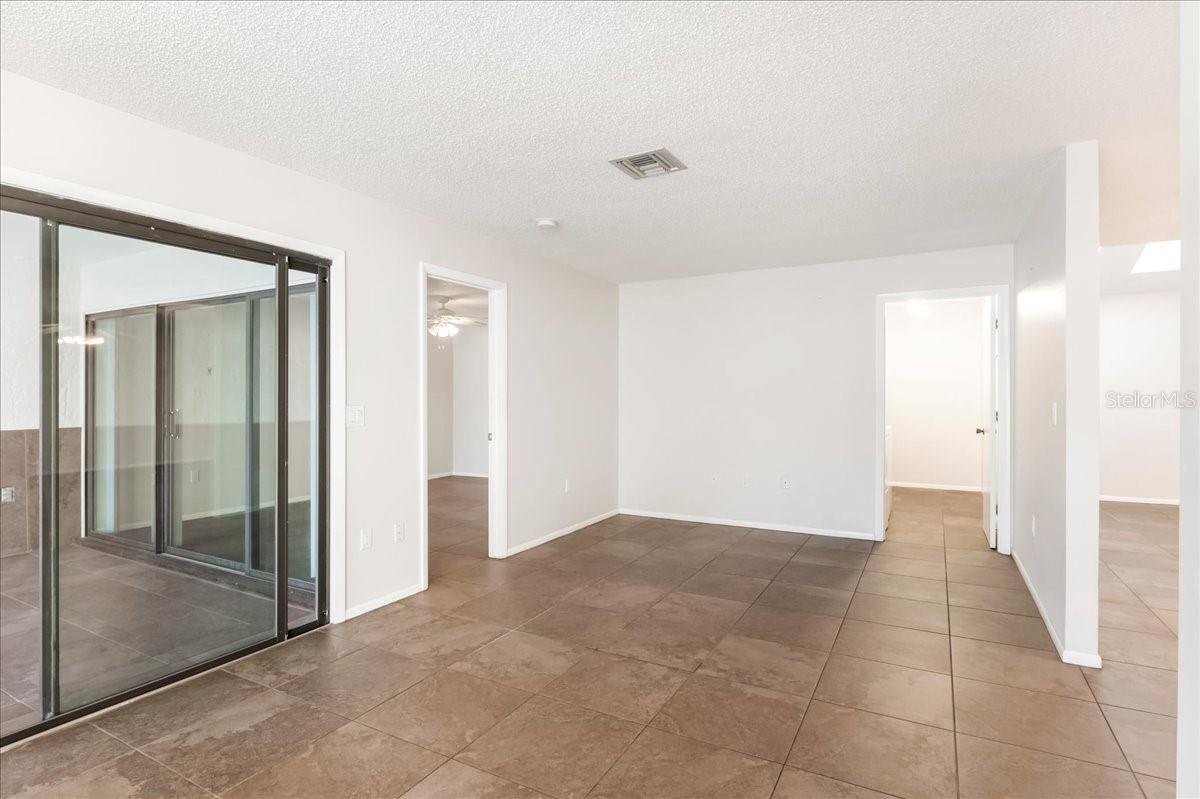 3820 GLEN OAKS MANOR DR — photo 20