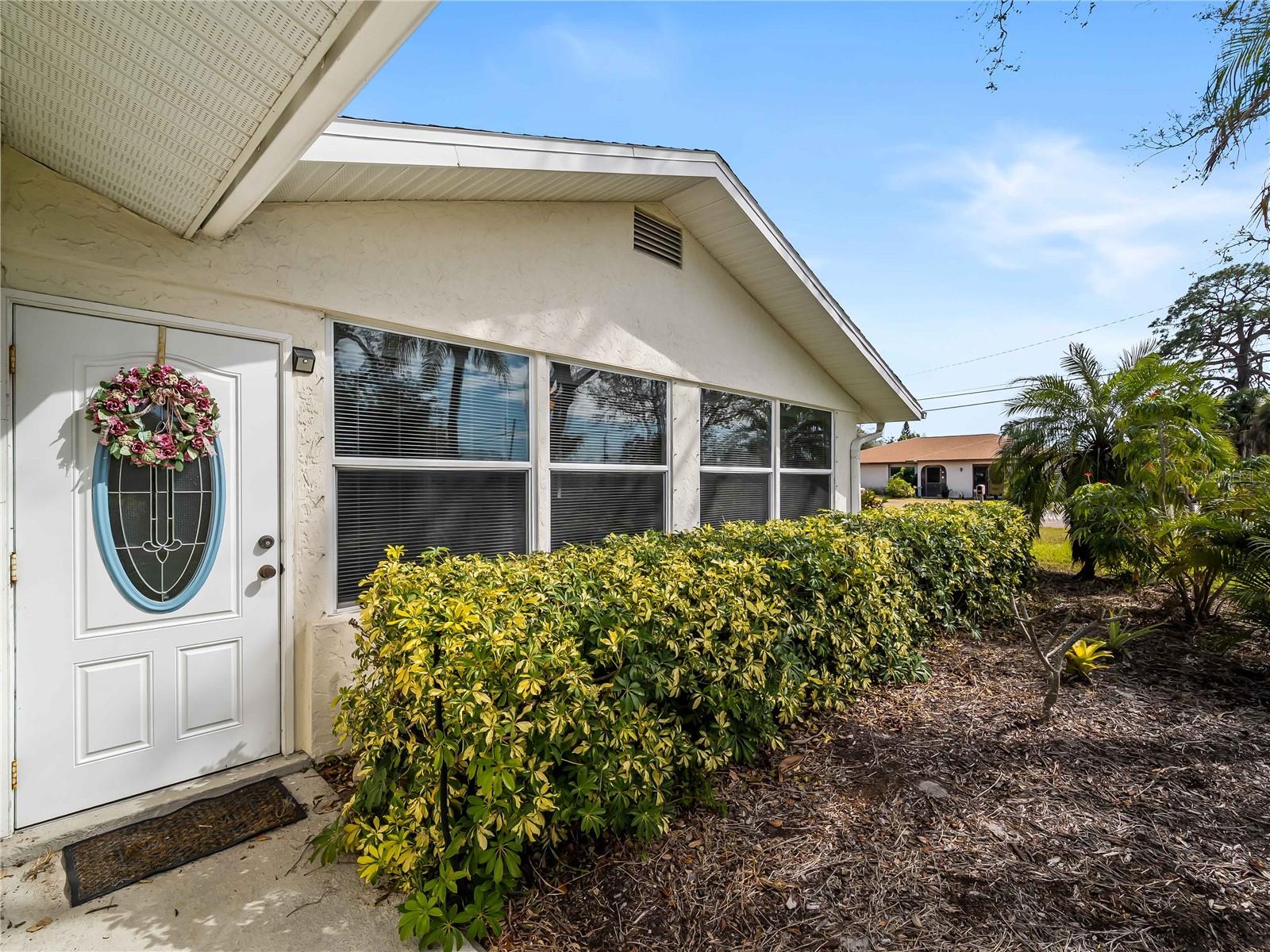 896 S VENICE BLVD — photo 12