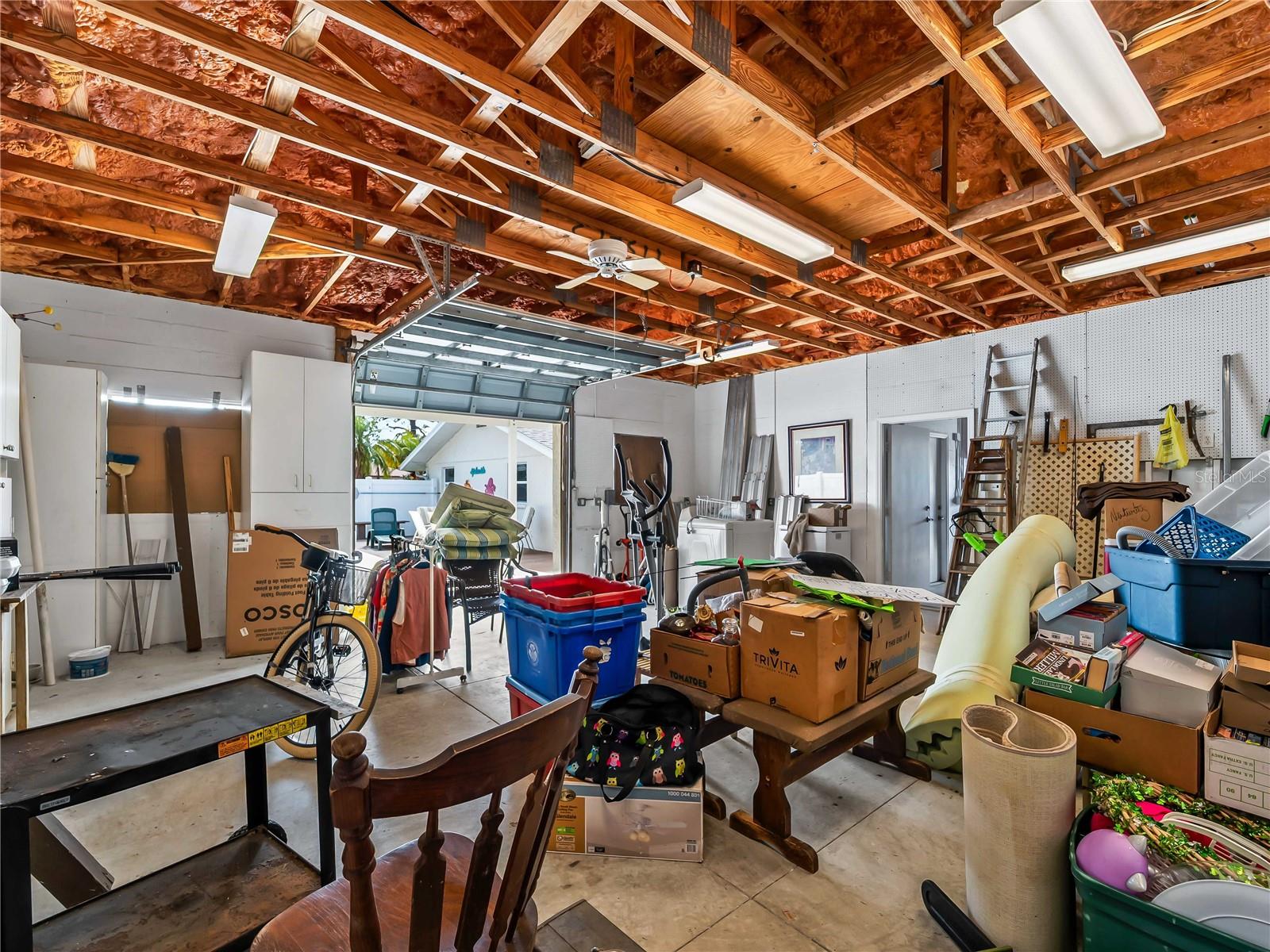 896 S VENICE BLVD — photo 56